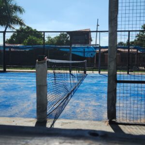 PROTECTOR DE POSTE PARA CANCHA DE PÁDEL